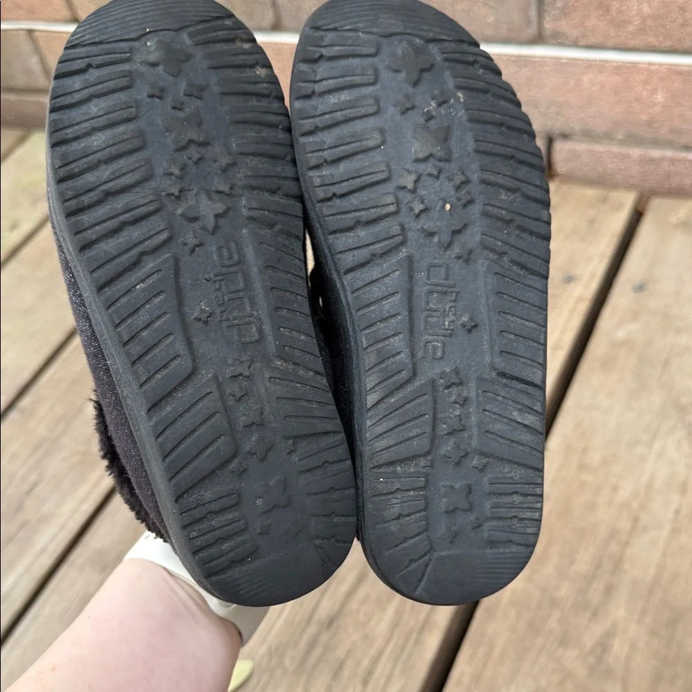Hey Dude Black Faux Fur Lined Britt Youth Slip-On Shoes Size 12